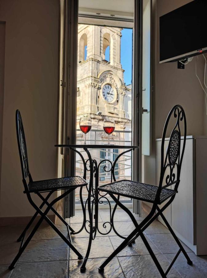 Il Plebiscito Luxury Loft Fronte Basilica Martina Franca Exterior foto